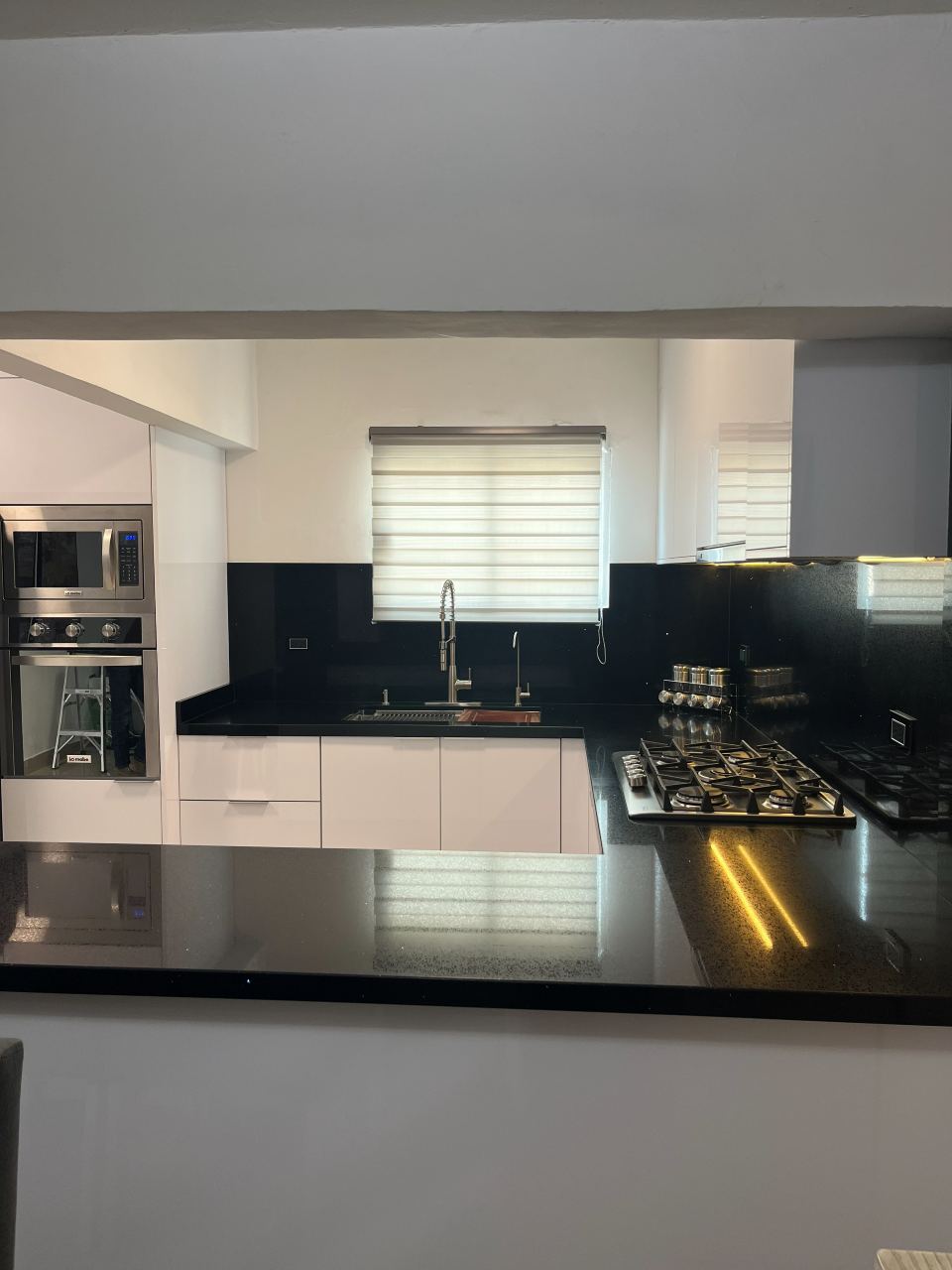 Kitchen EM, foto 5 de 15